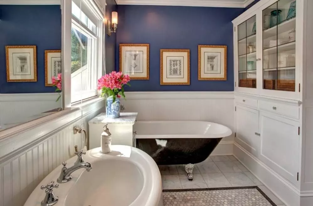 Моющаяся краска для стен и потолков в ванной