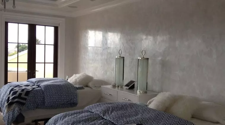 Венецианская штукатурка под белый мрамор