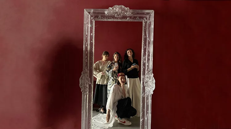 Диалог эпох через цвет и фактуру: новый интерьер студии Seasons